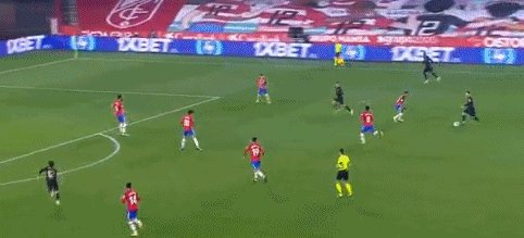 19岁192天，韦德拉奥果成为近71年德国队首秀破门最年轻球员